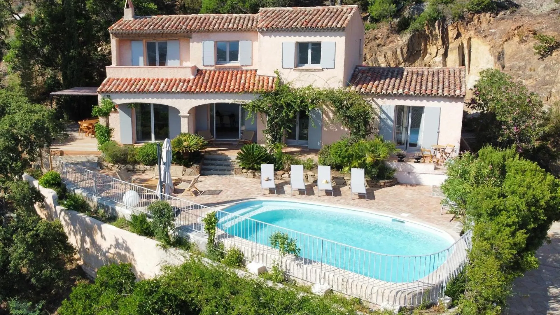 Villa Les Santons Vue Panoramique Mer Golfe De Saint Tropez 4 Etoiles كافالير سور مير 0*, كافالير سور مير