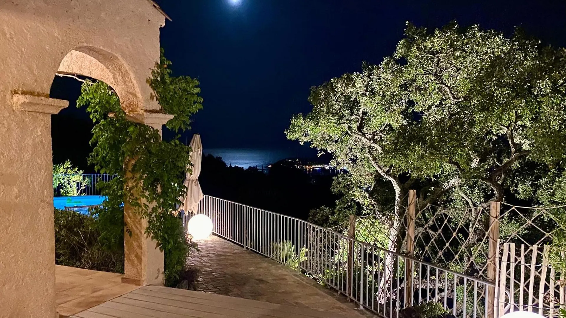 Villa Les Santons Vue Panoramique Mer Golfe De Saint Tropez 4 Etoiles كافالير سور مير